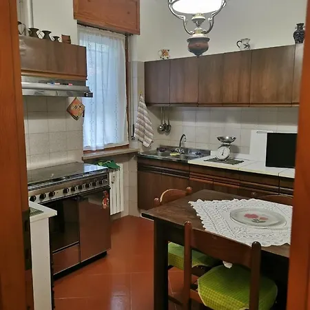 La Montagna Che Respira. Apartment Borgofranco d'Ivrea